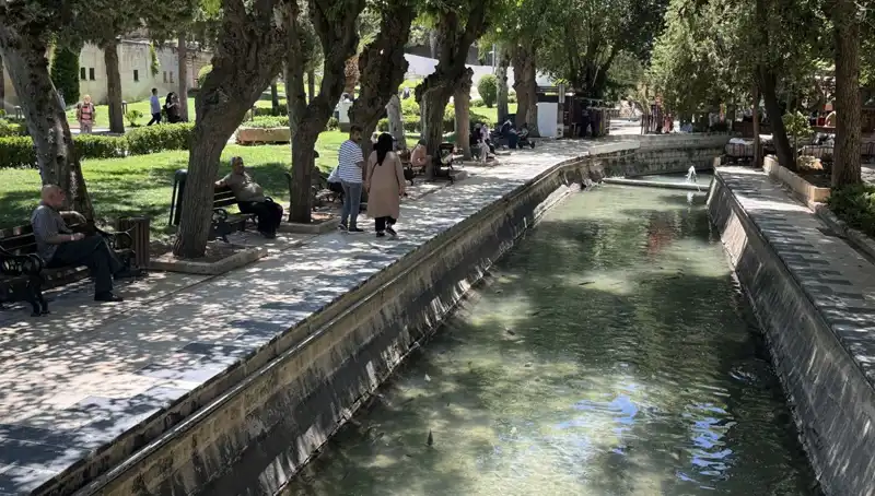 Şanlıurfa Sıcak Havalara Hazırlanırken Termometreler 37 Dereceyi Gördü