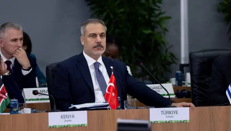 Bakan Fidan BRICS Zirvesi'nde Yapay Zeka Uyarısı Yaptı