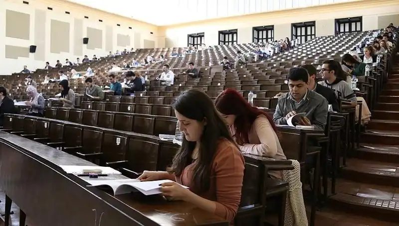 Üniversite Kayıtları İçin Son Gün Yüzlerce Adayı İstemeden Panikletebilir