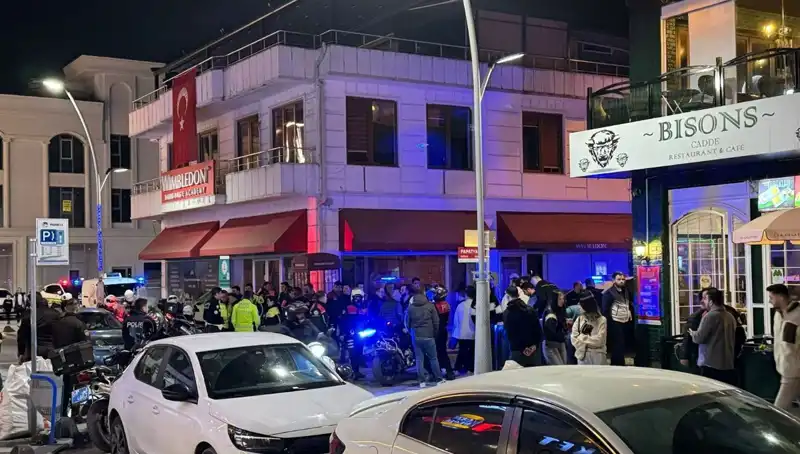 Kafede Kanlı Gözyaşı: Havaya Ateş Açan Adam Kafe Sahibine Bıçakla Saldırdı
