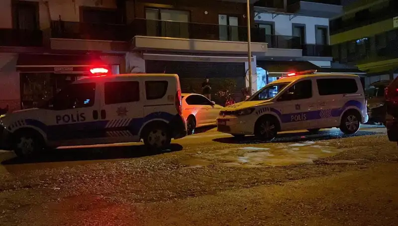 Kocaeli'de Gençler Arasında Bıçaklı Kavga: İki Genç Hastaneye Kaldırıldı!