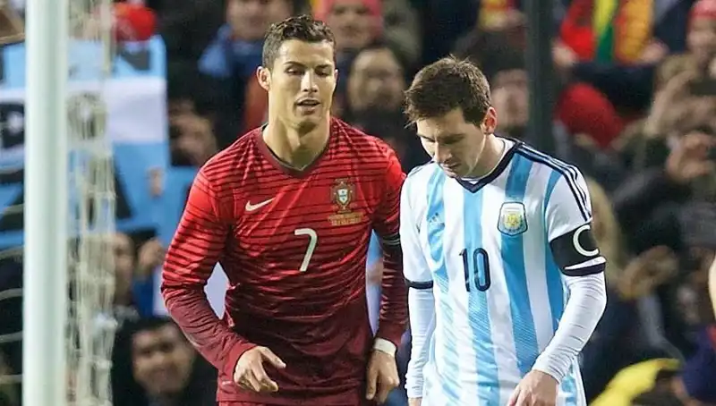 Cristiano Ronaldo, Lionel Messi'yi İlginç Bir Şekilde Geride Bıraktı!
