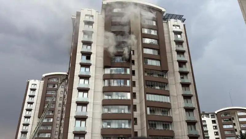 Ankara'da 14 Katlı Yangında Neler Yaşandı? Hayat Kurtarma Mücadelesi