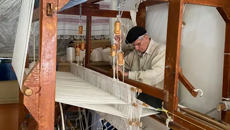 62 Yıldır İpleri Sanata Dönüştüren Usta, Geleneksel El Sanatlarını Yaşatıyor