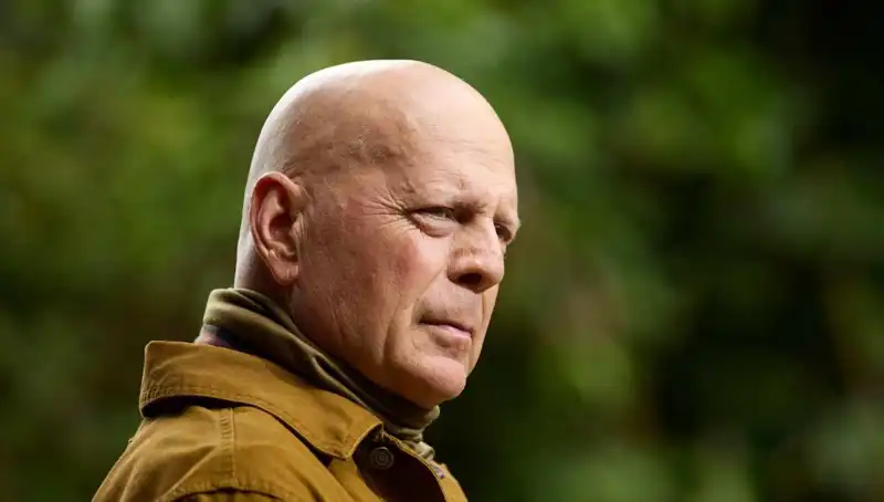 Bruce Willis'in Afazi Hastalığı: Belirtileri ve Hayat Üzerindeki Etkileri