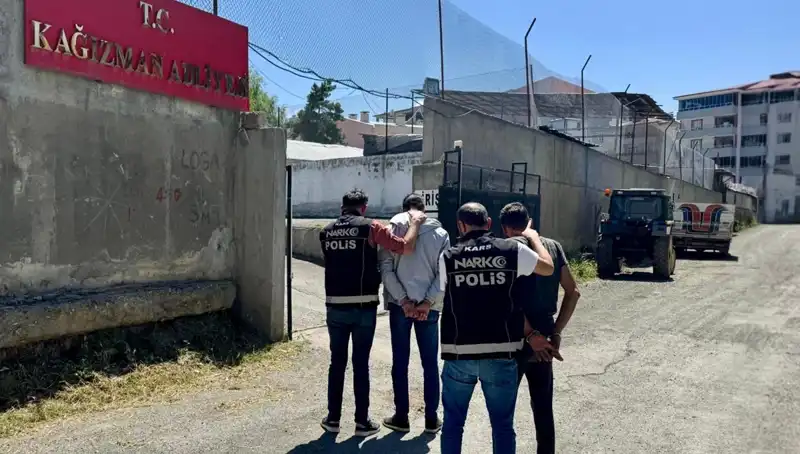 Kars’ta Uyuşturucu Operasyonu: 2 Şahıs Tutuklandı!