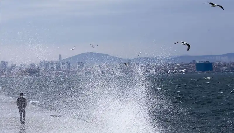 Marmara ve Ege’de Kuvvetli Rüzgar Uyarısı: Önümüzdeki Günler Zor Geçebilir