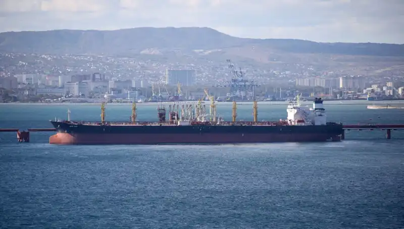 Karadeniz’de Beklenmedik Kalabalık: Plajlar Çevre Felaketine Rağmen Dolu!