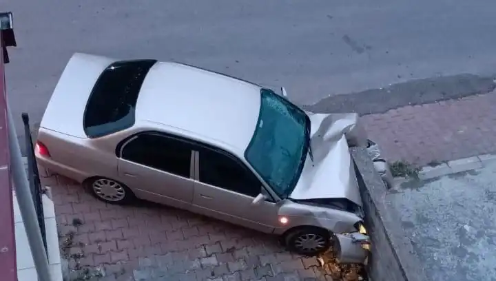Kontrolü Kaybeden Sürücünün Feci Kazası: Duvara Çarpmanın Ardındaki Gerçekler