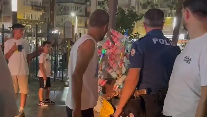 Küçük Çocuğun Pamuk Şeker Tartışması Kanlı Sonuçlandı
