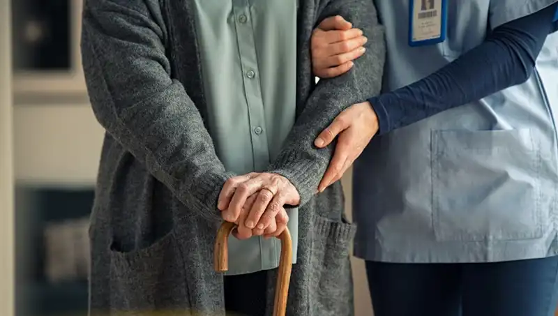 102 Yaşındaki Doktorun Uzun Yaşama Sırları: Nasıl Hayat Buluyor?