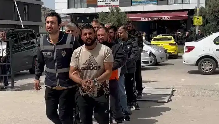 Edirne'de Şok Eş Zamanlı Operasyon: Yedi Firari Suçlu Yakalandı!
