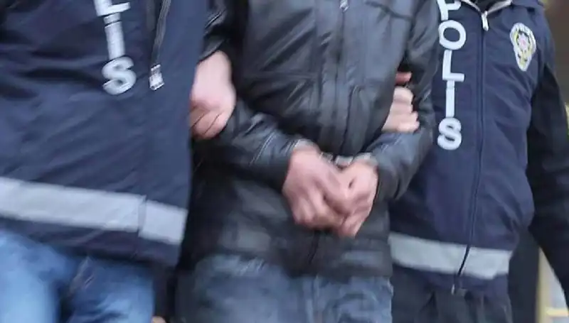 30 İl Genelinde FETÖ Operasyonu: 65 Kişi Tutuklandı!