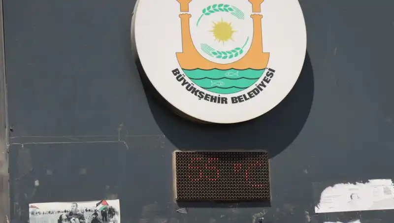 Termometreler Sıcaklık Rekorlarını Alt Üst Etti: 55 Dereceyi Geçtik!