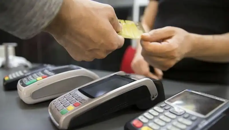 Kartlı Harcamalarda Gizli Artış: Tüketici Davranışları ve Ekonomik Etkileri