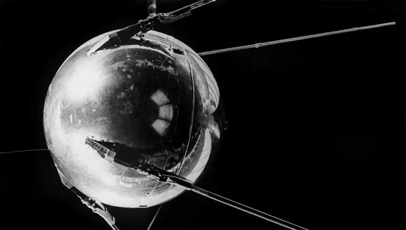 Sovyet Uzay Aracı 1972'den Beri Kontrolsüz Düşüyor: Ne Olacak?