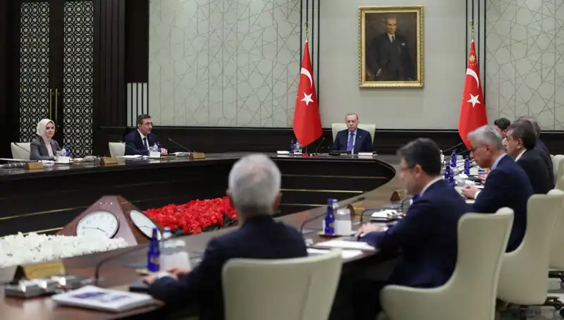 Kabine Üyelerinden İşçi Bayramı İçin Anlamlı mesajlar