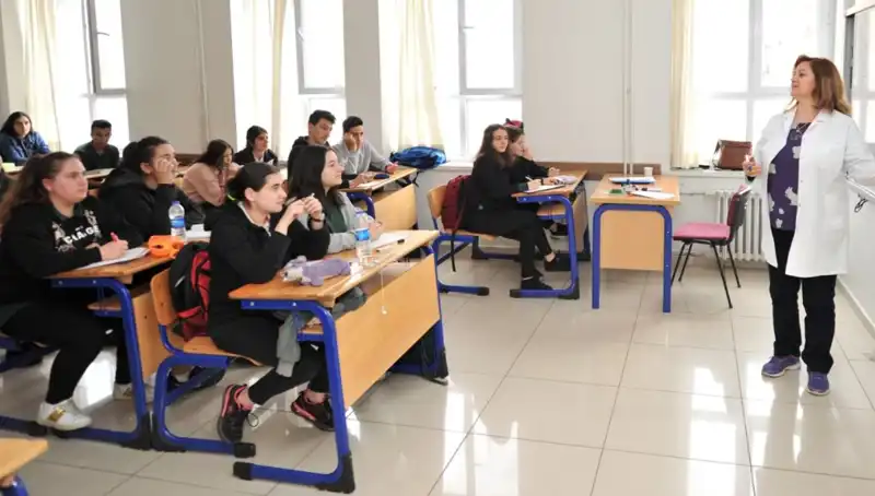 MEB Lise Kayıt Tarihleri 2025: LGS Başvuruları İçin Son Tarih Açıklandı!