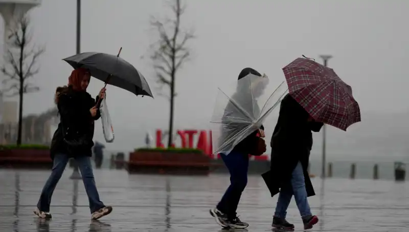 İstanbulluları Bekleyen Kuvvetli Sağanak: Yarın Hava Durumu Nasıl Olacak?