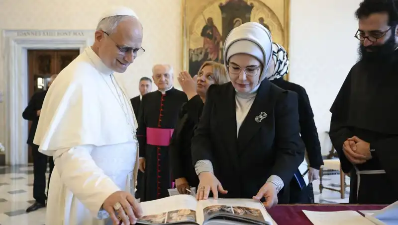 Emine Erdoğan ve Papa Leo’dan Gazze İçin Acil Çözüm Çağrısı