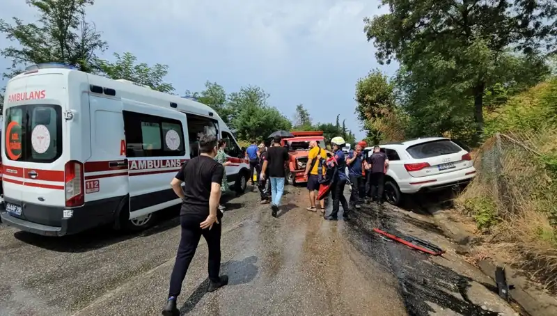 Sakarya’da Kamyonet-Cip Çarpışması: 4’ü Çocuk 5 Yaralı