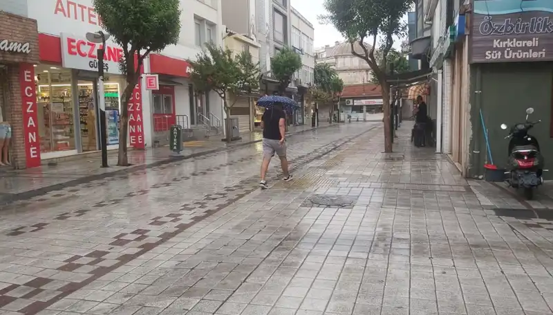 Kırklareli'de Sağanak Yağış Hayatı Olumsuz Etkiledi, Beklentiler Neler?