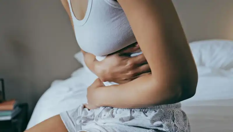 22 Yaşında Bağırsak Kanseri: Gençlerin Dikkat Etmesi Gereken Belirtiler