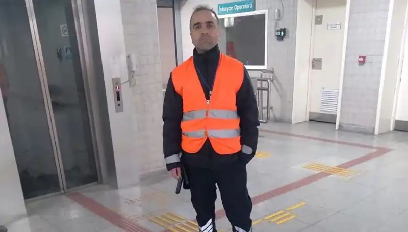 Trende Sigara İçen Yolcu Güvenlik Görevlisini Darp Etti, Sonrası Felaket!