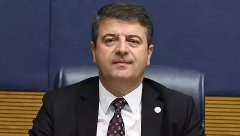 Adıyaman Belediye Başkanı Abdurrahman Tutdere Görevine İade Edildi: Şehirde Yeni Dönem Başlıyor