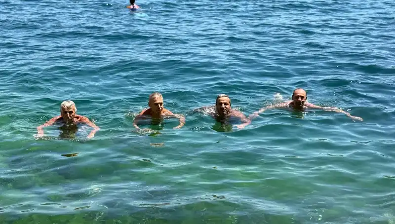 Sıcağa Dayanamadılar: Termometreler 36 Dereceyi Gösterirken Sahiller Doldu Taştı