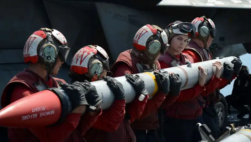 Amerikan Füzeleri Suudi Arabistan'a Gidiyor: Stratejik Hamlenin Ardındaki Sebepler