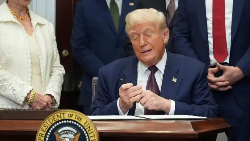 Trump’tan Beyaz Saray’a İhtişamlı Dokunuş: 200 Milyon Dolarlık Yenileme Projesi!