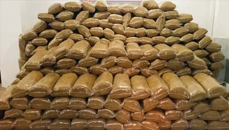 Manisa'da Kaçak Tütün Operasyonu: 2 Ton Ele Geçirildi!