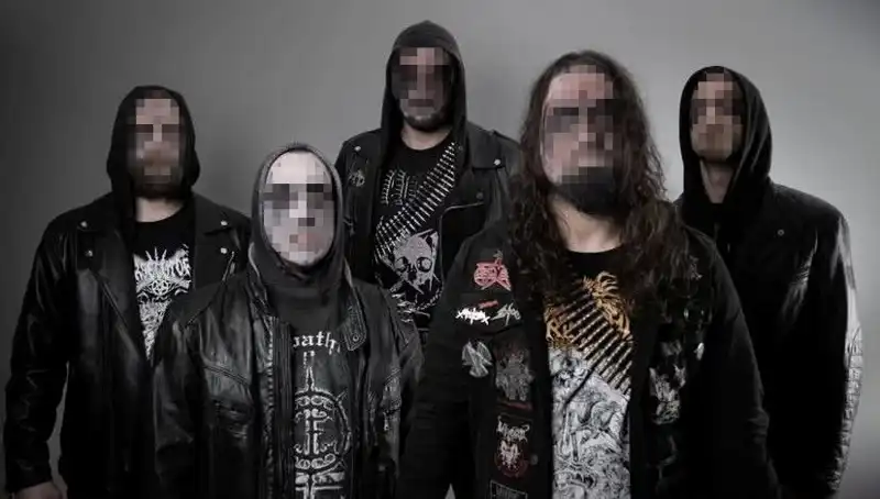 Rock Grubu Üyeleri Dini Değerlere Hakaretten Tutuklandı, Olay Şok Yarattı