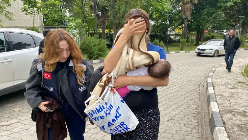 Evlerden Hırsızlık Yapan Kadının Yakalanışı Şehirde Şok Etkisi Yarattı!