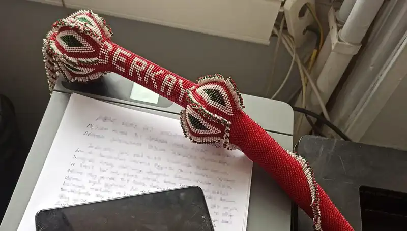 Kırbaçlı Saldırganlardan Kaçan Gencin Hayati Mücadelesi