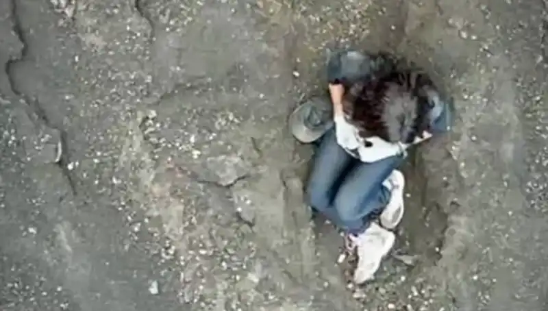 Yanardağa Düşen Turist, Dört Gün Sonra Eşsiz Bir Yeraltı Buluntusunda Hayatını Kaybetti