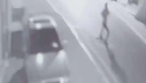 Sokak Ortasında El Yapımı Patlayıcı: Korkunç Anlar Yaşandı!