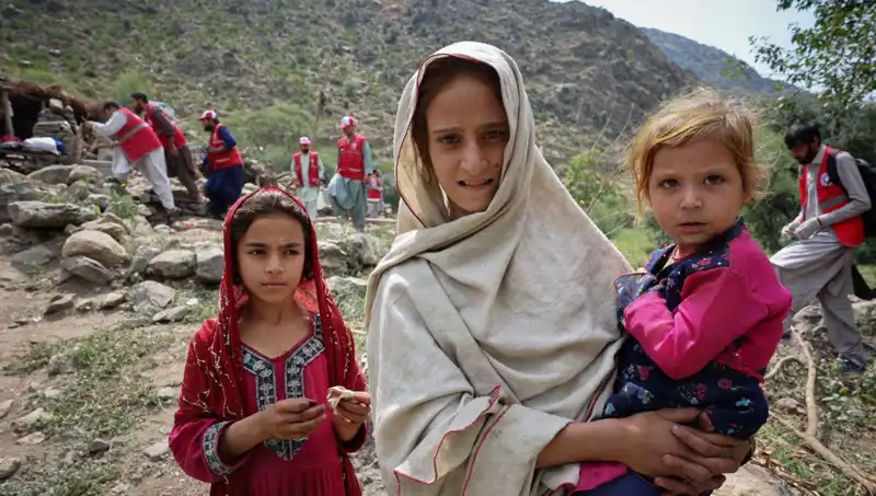 Afganistan'da Uykuda Yakalayan Deprem: 2 Binden Fazla Can Kaybı