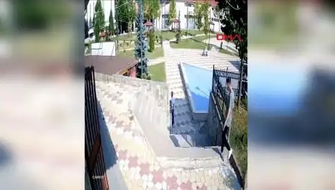 Kastamonu'da Muhtarın Uyarısı Bıçakla Sonuçlandı: Olayın Detayları