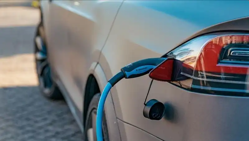 Elektrikli Araç Satışlarında Rekor: 6 Ayda 9.1 Milyon Satıldı!