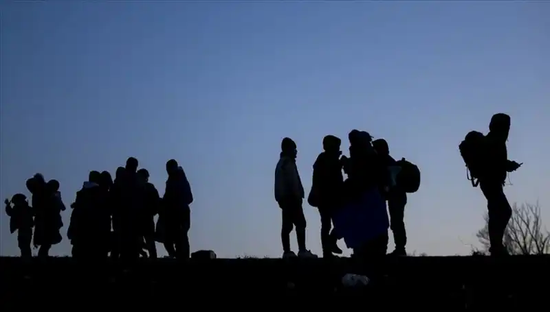 Edirne'de Düzensiz Göçmen Avı: 21 Kişi Yakalandı