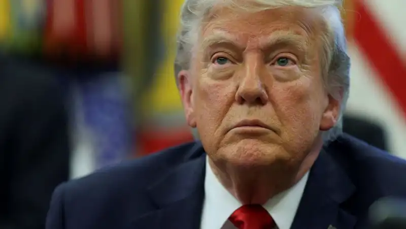 Trump’tan Çarpıcı Açıklamalar: “Hem Ülkeyi Hem Dünyayı Yönetiyorum!”