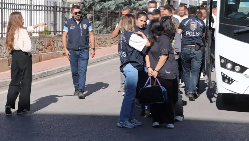 Türkiye'de 6 İlde Ortaya Çıkan 12 Milyonluk Escort Dolandırıcılığı