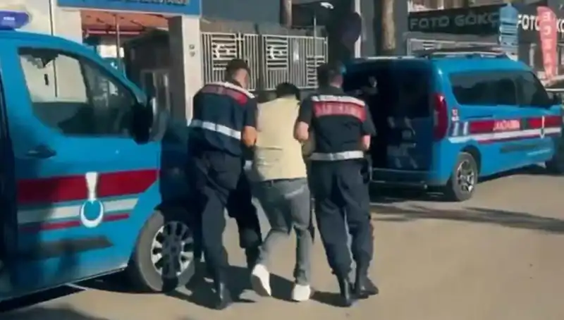 10 İlde Gerçekleştirilen Dev Operasyon: 74 Gözaltı ve Beş Suç Örgütü Çökerildi